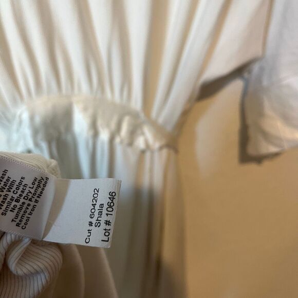 PJ Harlow Egg Nog Ribbed Knit Satin Trim Short Shala Robe Women's Size XS/S - Picture 8 of 9